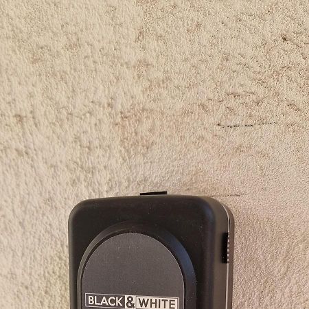 Black&White Guest House Iglesias Exterior foto