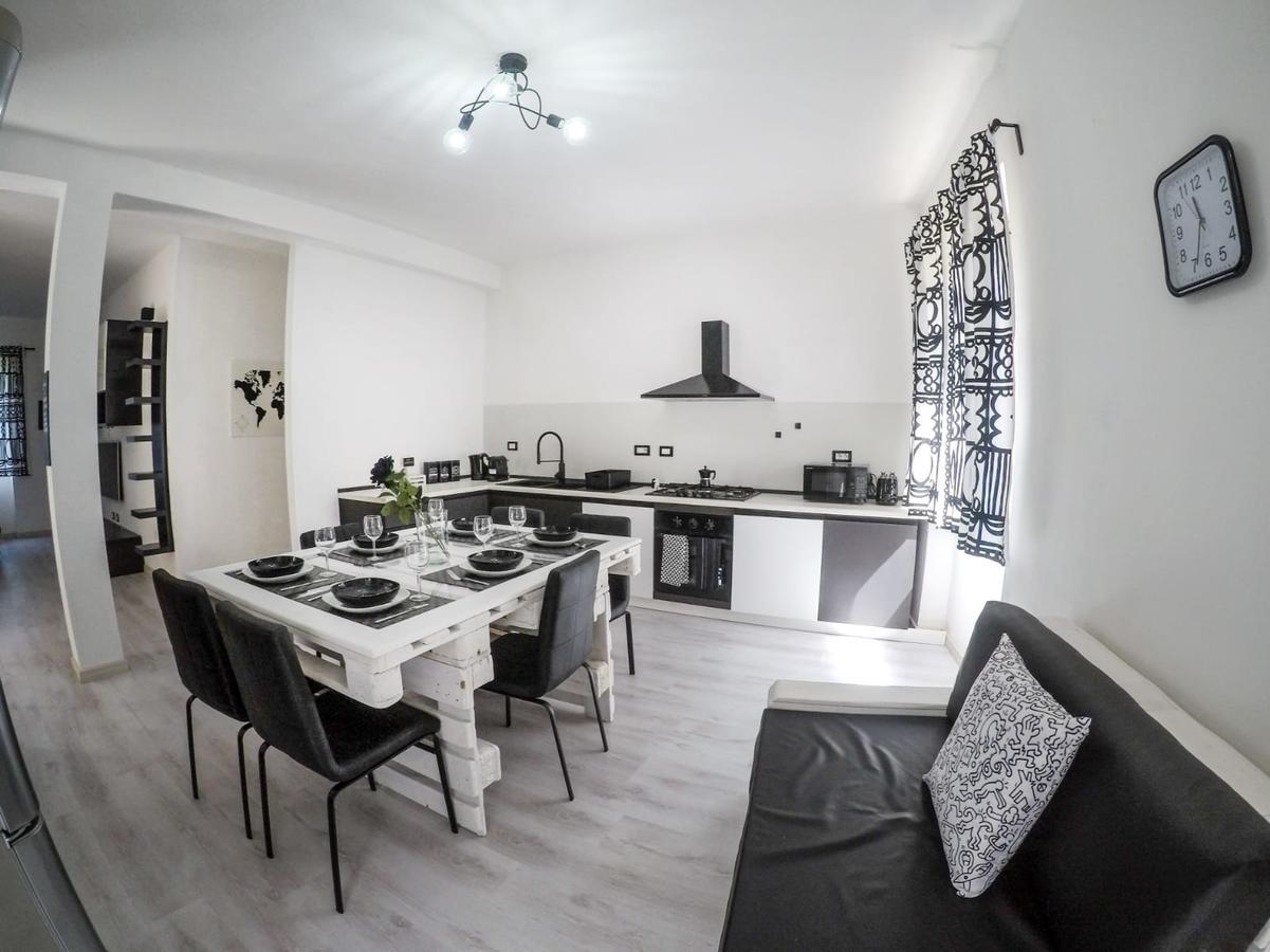 Black&White Guest House Iglesias Exterior foto