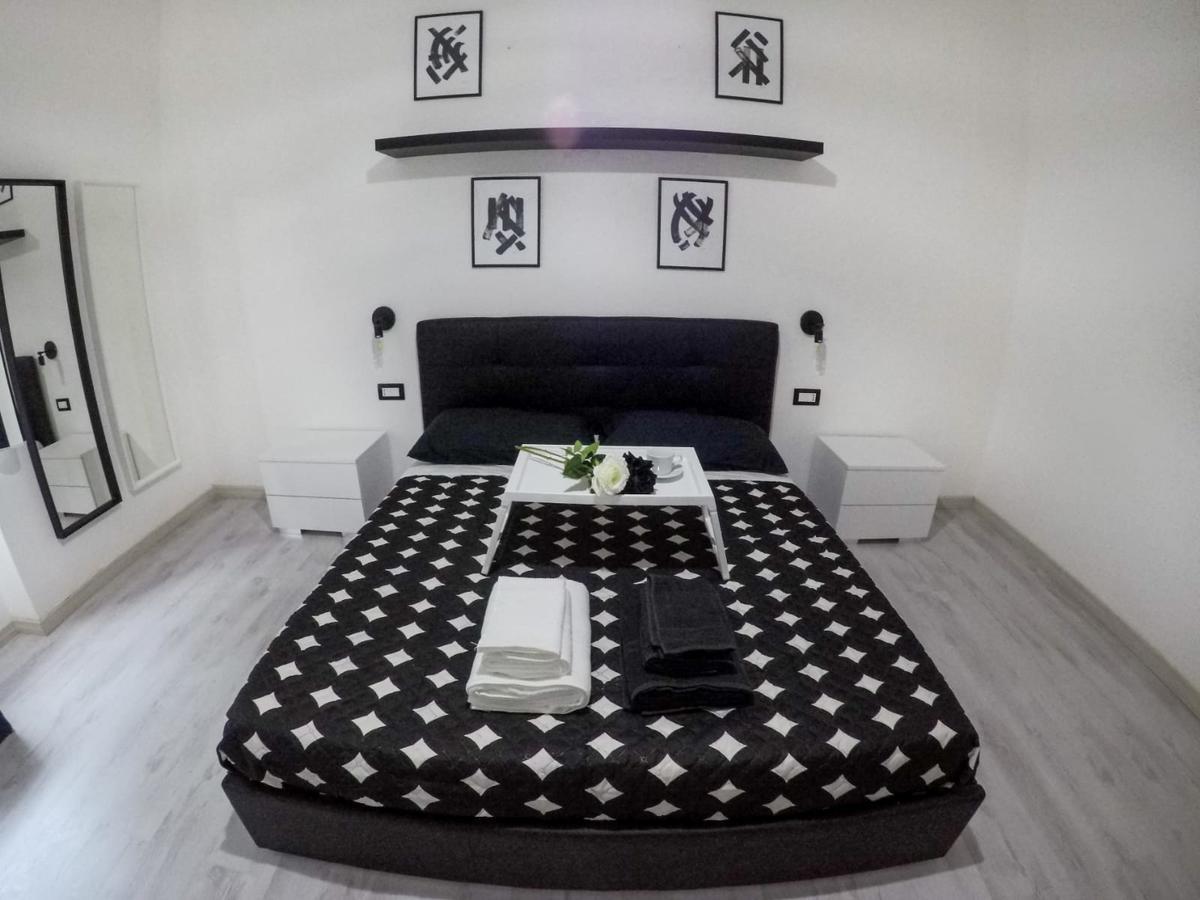 Black&White Guest House Iglesias Exterior foto